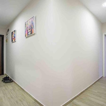Sunny Spacious Apartment In A Great Location Kazanlŭk Exteriör bild