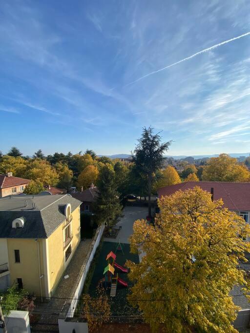Sunny Spacious Apartment In A Great Location Kazanlŭk Exteriör bild